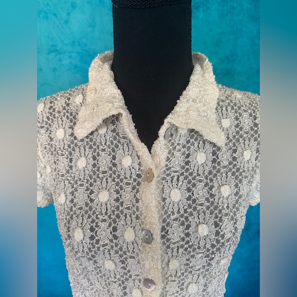 Vintage LIA Ivory Textured Lace Button Up Made in USA - Picture 2 of 6